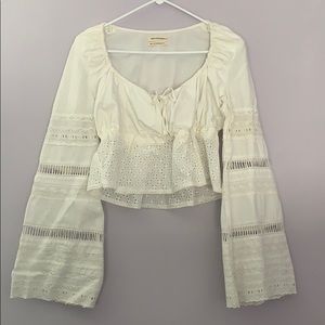 Wavy sleeve urban top